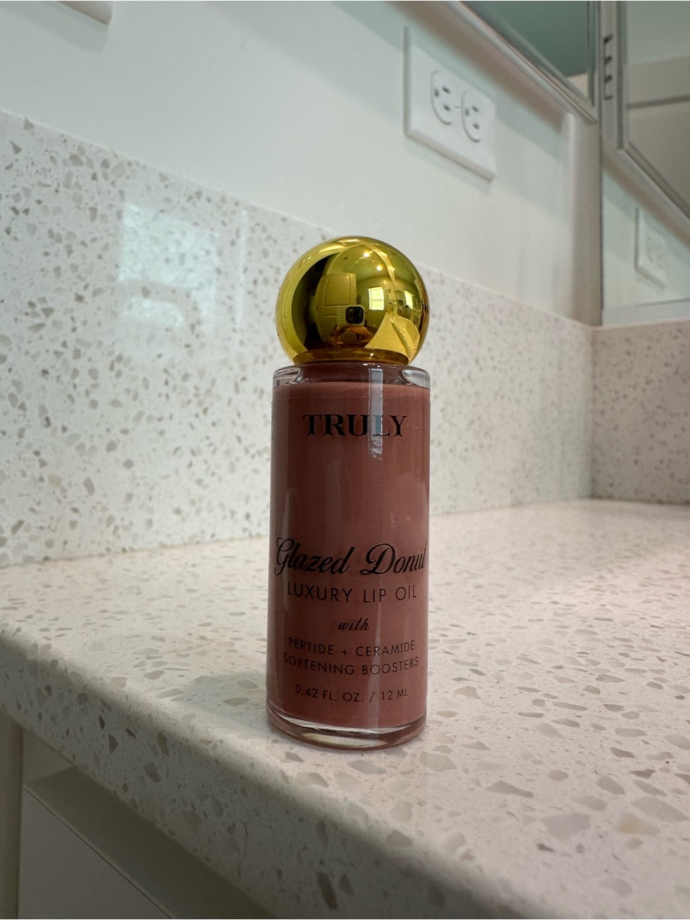 TRULY Luxury Lip Oil - Glazed Donut